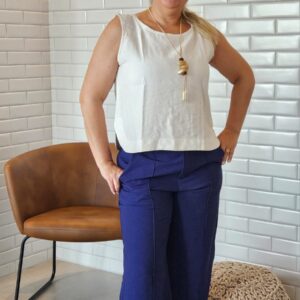 Calça Pantacourt em Alfaiataria Azul GG